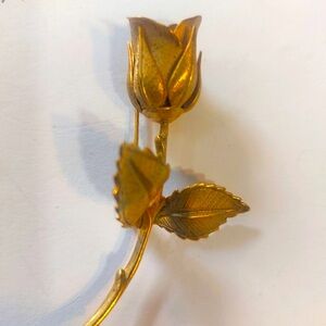 Vintage giovanni rose pin goldtone